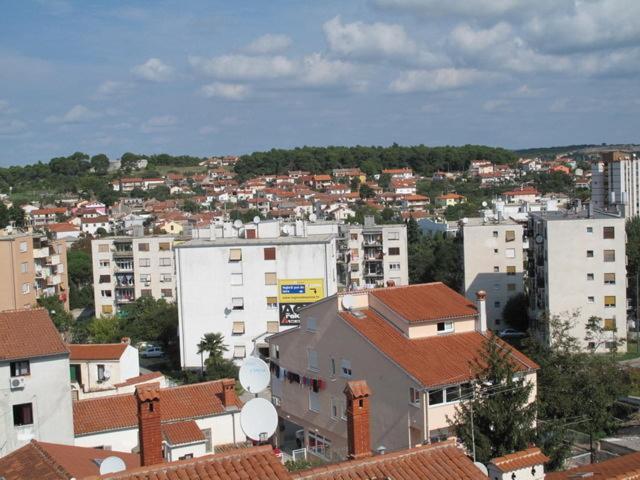 Apartment Pula Center - Near The Central Bus Station Exteriör bild